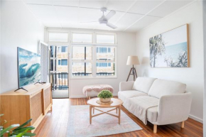 2BR Seaside Serenity in Burleigh Waters (Best Location!!)